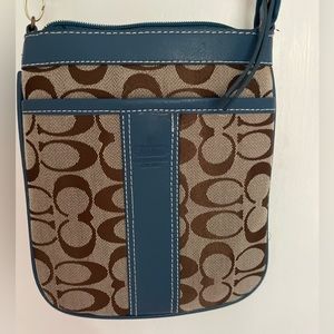 Coach crossbody purse NEVER USED